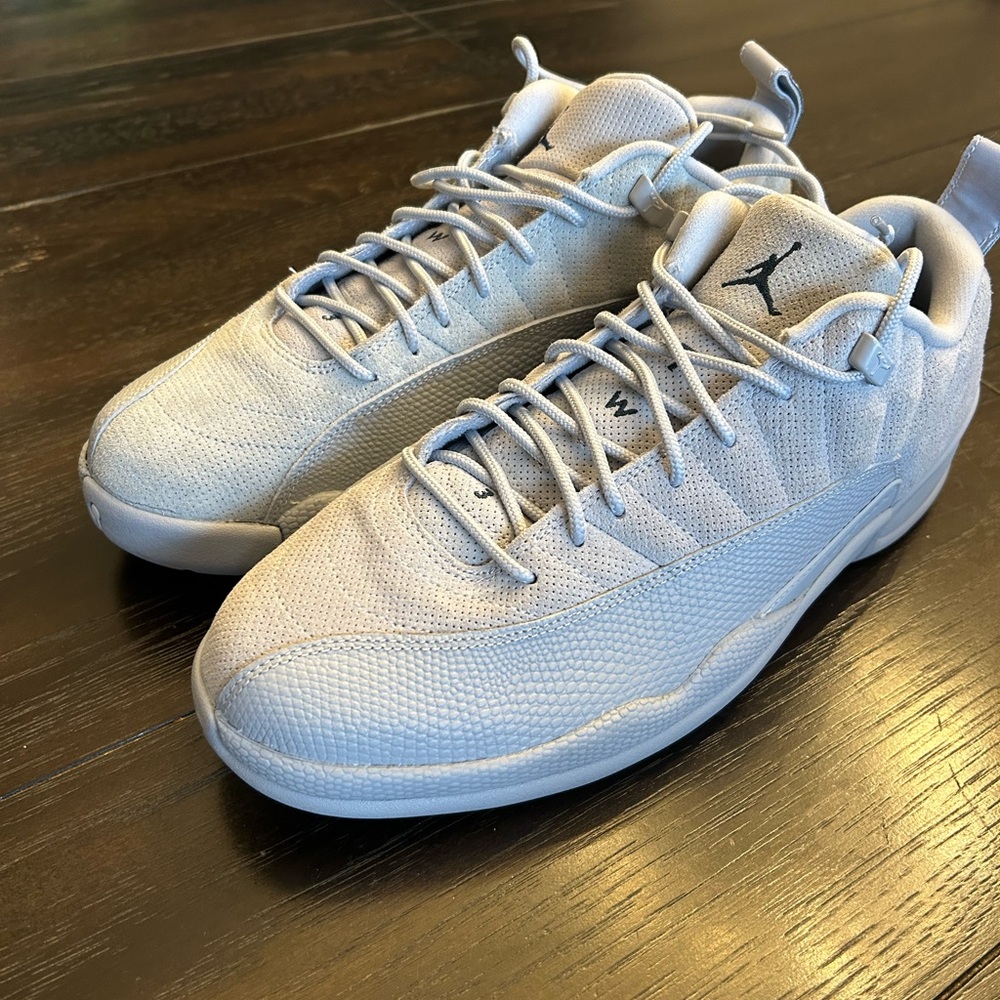 Jordan 12 low top wolf grey